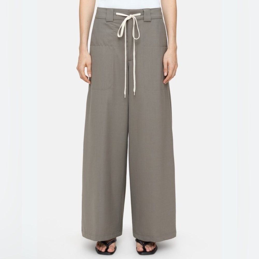 Closed Wide-Leg Drawstring Pants in Taupe with Cream Tie
